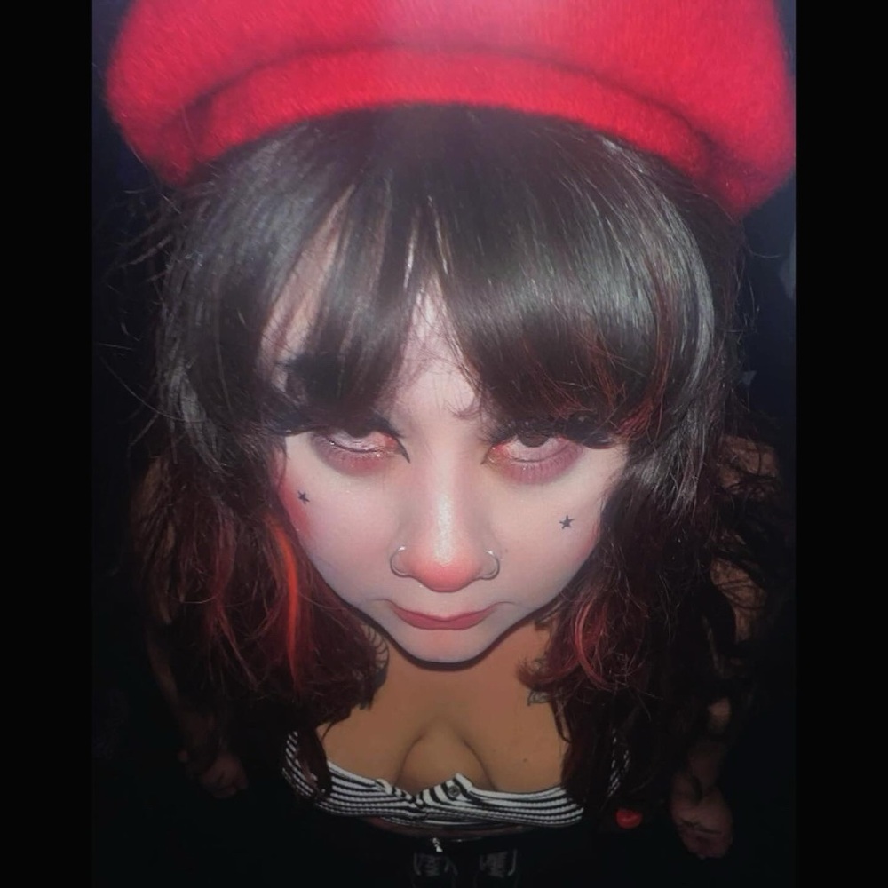 Meet your Posher, Mia